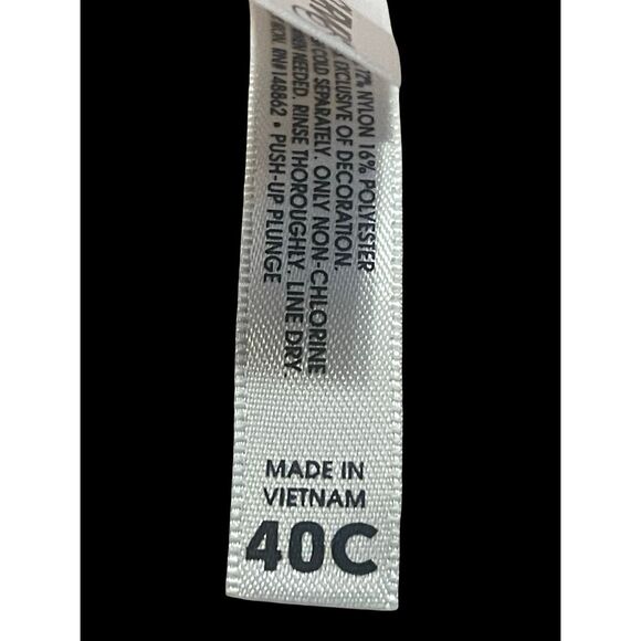 New Torrid Curve Womens Peach Plunge Microfiber & Lace Padded Push-up Bra Sz 40C - Picture 9 of 10